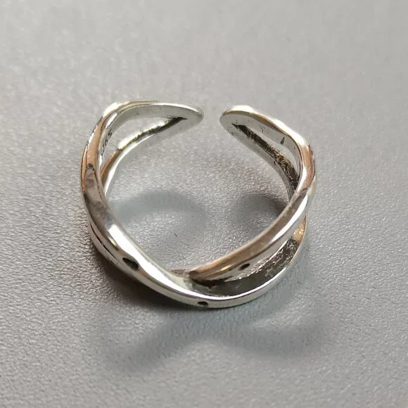 Pre-owned women's classic fashion rings - Picture 1 of 5